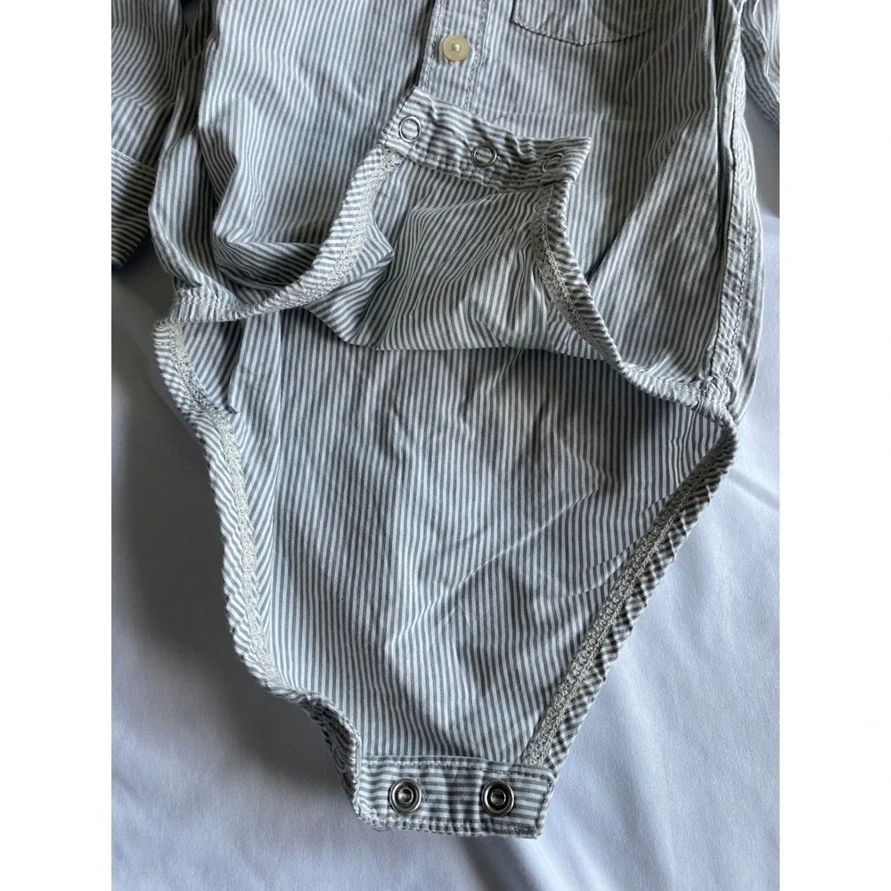 OshKosh B'gosh Baby Boy Striped Preppy Bodysuit 12-18M Gray White 13199010